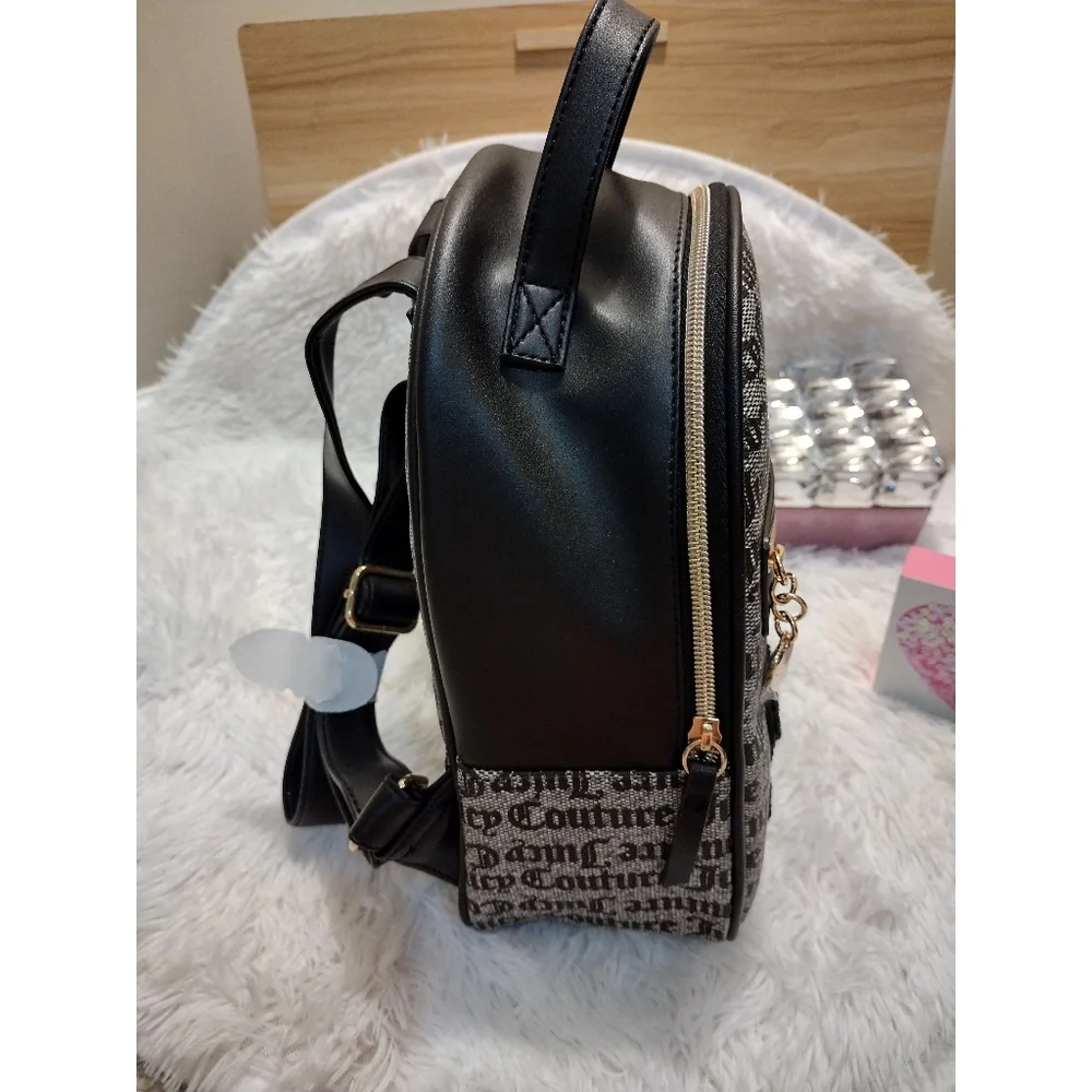 Juicy Couture 👑💎✨ Black/Beige Paparazzi Backpack NWT✨